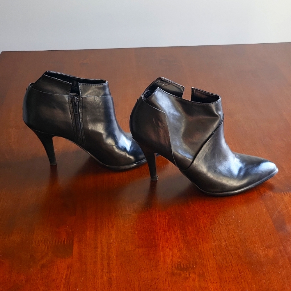 Carlos by Carlos Santana black high heel ankle booties